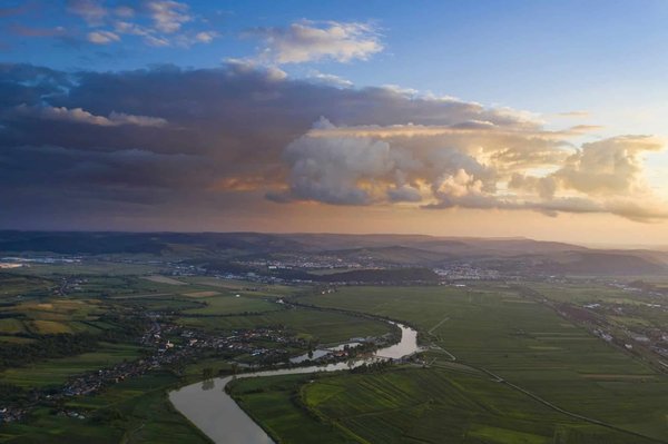 Quels sont les meilleurs circuits pour visiter les villages médiévaux en Transylvanie?